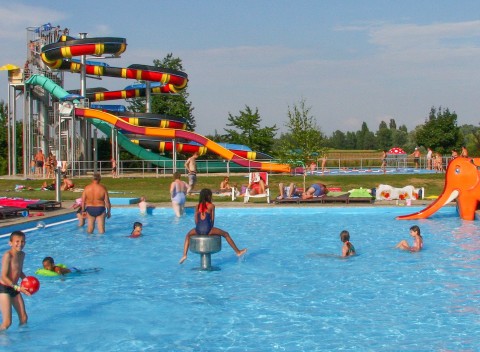 Patince: Leto v Penzióne Olive Family Resort *** s polpenziou a kúpaliskom.