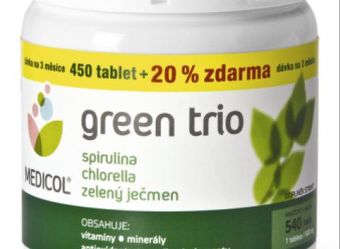 Výživový doplnok Green trio v tabletách, spirulina, chlorela, zelený jačmeň, ktoré sú zdrojom prírodných vitamínov a antioxidantov.  