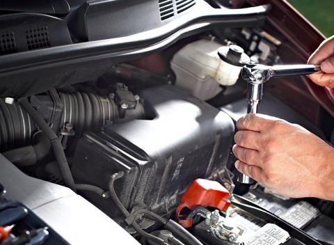 Kompletná servisná prehliadka auta a dezinfekcia interiéru a klimatizácie ozónom. Jazdite bezpečne aj v tomto mrazivom období!