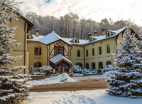 Zimný wellness pobyt pre dvoch. Elegancia a noblesa, všetko v lone košickej prírody. Čaká na vás príjemné prostredie a chutné jedlo.