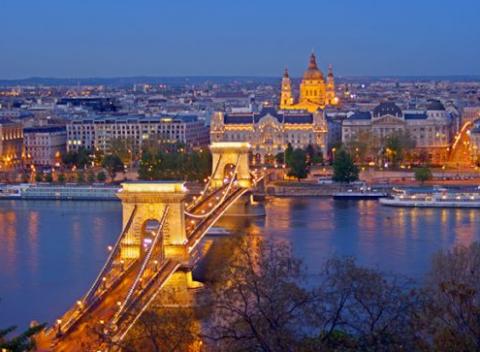 Navštívte krásnu maďarskú metropolu, mesto Budapešť, kde určite prežijete nezabudnuteľné dni s ubytovaním v hoteli Lucky***.