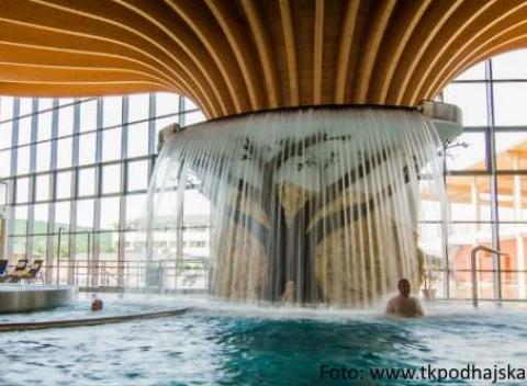 Relaxujte pri "slovenskom Mŕtvom mori" v Podhájskej. Penzión Lagáň Vás privíta domácou atmosférou, krásnym prostredím a kvalitnými službami. 