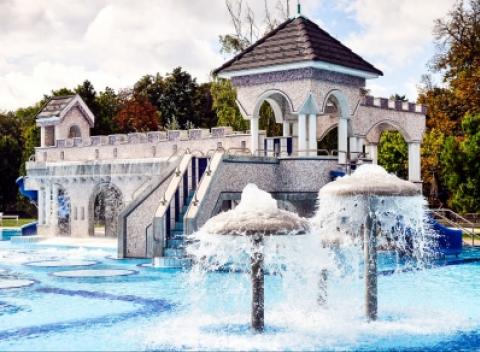 Oddýchnite si v maďarských kúpeľoch Eger v hoteli Minaret*** s polpenziou a spoznajte zaujímavé pamiatky alebo ochutnajte miestne víno. 