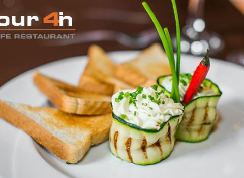 Vezmite svoju lásku na 3-chodové menu a zamaškrťte si na skvelých a zdravých pochúťkach v Café restaurant Four 4in.