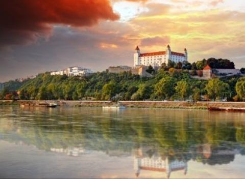Hotel Gaudio*** medzi dvomi metropolami - užite si vašu dovolenku v hlavnom meste Slovenska v Bratislave s polpenziou a súkromným wellness. 