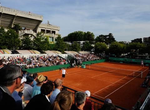 Zájazd na tenisový turnaj FRENCH OPEN 2016 v Paríži. Zúčastnite sa finále žien a pritom si okuknite vždy čarovný Paríž 