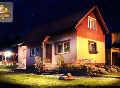 Užite si skvelý relax s celou rodinou. Pokojná dovolenka v súkromí Privátu Aniel na Liptove so vstupmi do aquaparku Tatralandia. 