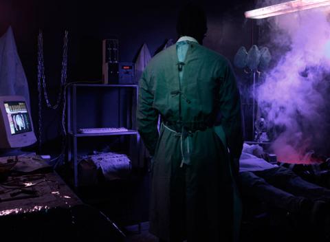 Nájdite sa ôsmi a zažite skutočný strach v HOSTEL ROOM 2: ASYLUM v opustenej fabrike v najväčšej escape room svojho druhu.