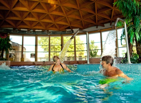 Bük: Hunguest Hotel Répce GOLD **** s polpenziou a wellness + vstup do termálov.