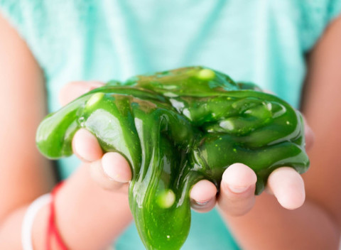 Vedecký balíček experimentov pre deti – explózia sopky alebo sliz. Učenie chémie hrou!