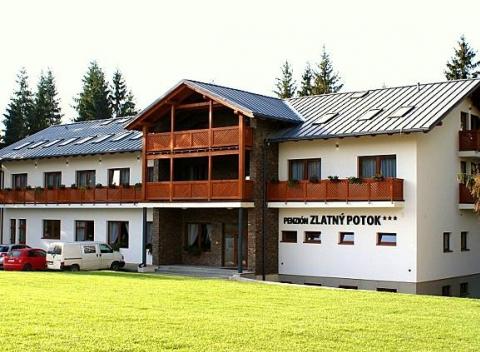 Wellness pobyt na Orave pre 2 osoby v penzióne Zlatný Potok***.  Doprajte si aktívny oddych uprostred nádhernej oravskej prírody. 