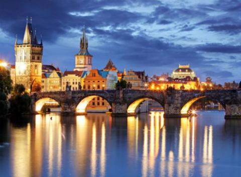 Bez akejkoľvek rozvahy, vydajte sa do Prahy! Dovolenka pre dvoch v metropole Čiech s ubytovaním v príjemnom hoteli Pankrác s raňajkami.