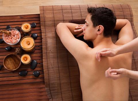 Zabudnite na stres a doprajte svojmu telu jedinečný relax a oddych v podobe profesionálnej masáže podľa vášho výberu. 