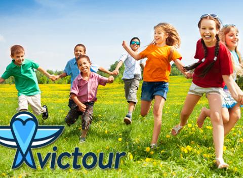 Rokmi obľúbený denný tábor s animátormi a výborným programom 2016. Kone, tenis, zaujímavé výlety a veľa zábavy.