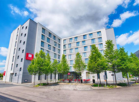 Silvestrovský pobyt v Leonardo hoteli v Drážďanoch na 4 dni pre dvoch s raňajkami.