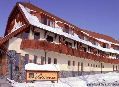 Silvestrovský pobyt v kúpeľnom mestečku Heviz. Pobyt na 5 dni pre dvoch a 1 dieťa do 15 r.