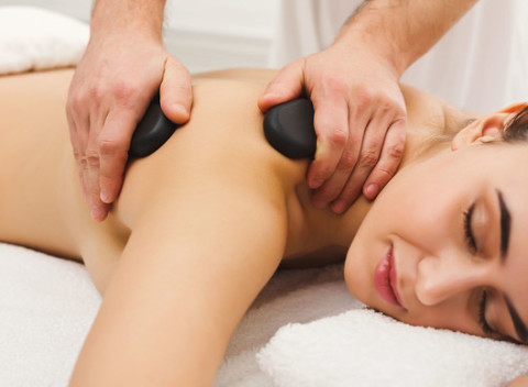 Balíčky relaxačných masáží - relax, pri ktorom si oddýchne nielen vaše telo, ale aj myseľ.