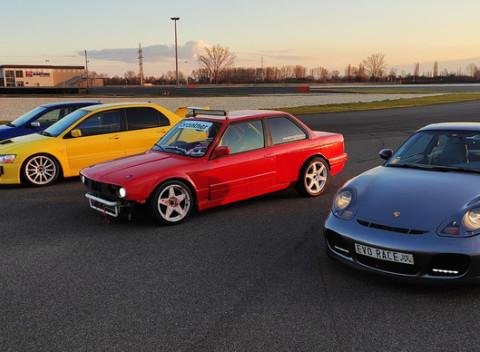 Nezabudnuteľná jazda na okruhovom špeciáli Slovakia Ring - na výber z 3 rýchlych áut.