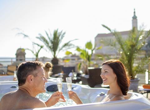 Perektný odpočinok v hoteli Galant**** na Morave s volným vstupom do AquaWorldu a SaunaWorldu pre 2 osoby a bohatými raňajkami.