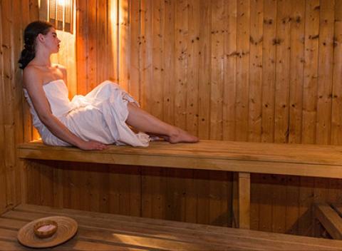 Saunový ceremoniál, peeling a fresh v Relax Clube v Hoteli Tatra****. Oddýchnite si po namáhavom dni a zverte sa do rúk skúseným odborníkom.