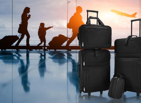 Sada 4 cestovných kufrov a tašiek pre vaše letné dobrodružstvá. Zbaľte svoje veci do novučičkých kufrov a vydajte sa spoznávať svet. 