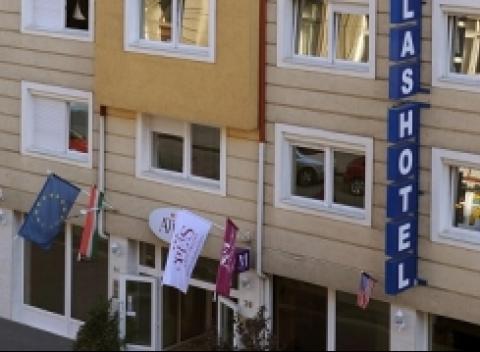 Spoznajte historické zákutia krásnej Budapešti. Ubytovanie v Hoteli Atlas City*** v centre pre dvoch na 2 až 6 dní s raňajkami.