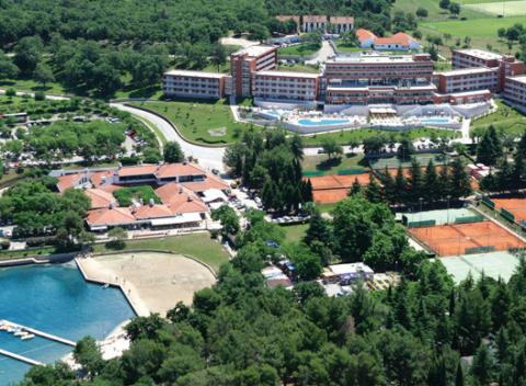Vychutnajte si slnkom zaliatu pláž, komfortné ubytovanie a výborné služby 4* hotela Laguna Albatros na Istrii. All inclusive pre dve osoby.