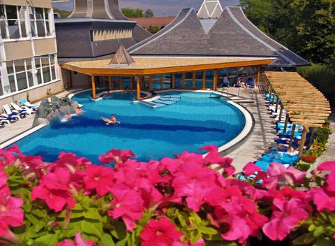 Doprajte si dokonalú dovolenku v Maďarsku. Relaxačný pobyt na 3 a viac dní vo wellness hoteli Danubius Health Spa Resort Hévíz**** Superior.