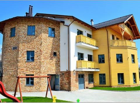 Harmonické spojenie wellness a aktívneho relaxu v oravskej prírode je ideálne pre rodiny s deťmi. Pobyt v penzióne Beskydy*** s polpenziou.