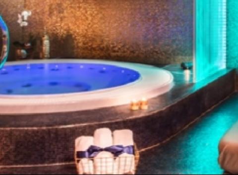 Praha jedno z najkrajších miest v Európe. Ubytovanie v prekrásnom hoteli Royal Court Prague pre 2 osoby na 3 alebo 4 dni s raňajkami. 