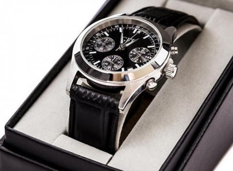 Elegantné a štýlové pánske hodinky model GFF Chronograph. Rýchlosť plynutia času sa nedá zmeniť. Elegancia, s akou ho trávime, áno.