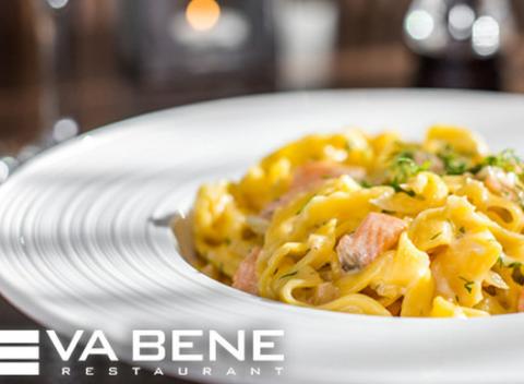 Oslava v kruhu najbližších so slávnostným menu vo Va Bene Restaurant – bravčový steak s hríbovou krustou alebo domáce lososové tagliatelle. 
