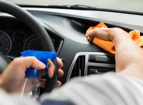 Kompletná údržba vozidla - tepovanie, dezinfekcia, umývanie a čistenie. Zverte svojho miláčika do rúk odborníkom. 