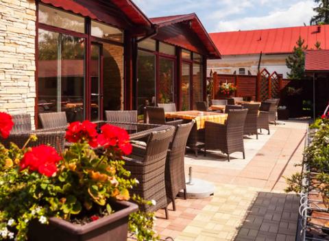 Relax vo dvojici v útulnom penzióne Sankt Johann v Liptovskom Jánena 5 nocí v rodinnom penzióne uprostred tatranskej prírody. 