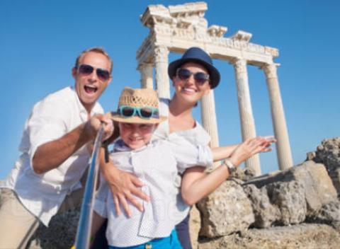 Spoznajte skvosty Gréckej antiky. Poznávací zájazd letecky alebo autobusom s ubytovaním, raňajkami a so sprievodcom.