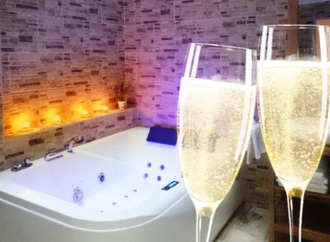 Romantický wellness pobyt v historickej Prahe si nemôžete nechať ujsť. Prekvapte svoju polovičku výnimočným pobytom v hoteli Excellent****.