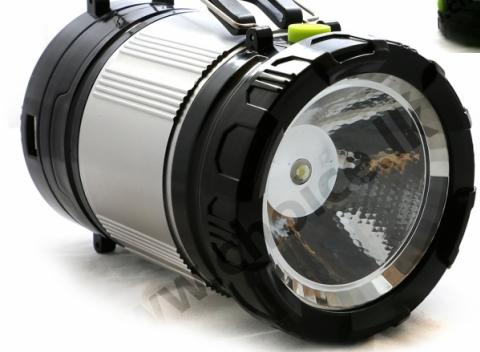 Multifunkčná kempingová lampa a baterka s ekologickým nabíjaním cez solárny panel. Lampa sa dá použiť aj ako power bank s USB pripojením.