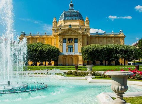 Navštívte pamiatky a spoznajte históriu starú viac než deväť storočí v metropole Chorvátska. Pobyt v hoteli Loop v Záhrebe s raňajkami.