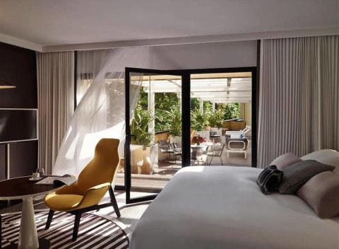 Luxusný Valentínsky víkend v Pariži. 5* hotel na 2 noci pre dvoch s raňajkami.