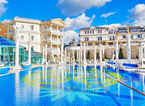 Rajecké Teplice v penzióne s raňajkami alebo polpenziou a zľavou do termálov.