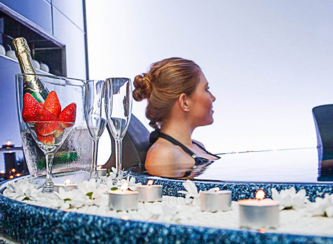 Beskydy: Penzión Ondřejník s polpenziou, privátnym wellness + degustačná večera.