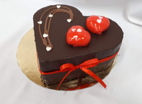 Domáce valentínske torty z cukrárne KUUTS. Poctivé suroviny, štipka kreativity a za hrsť lásky.