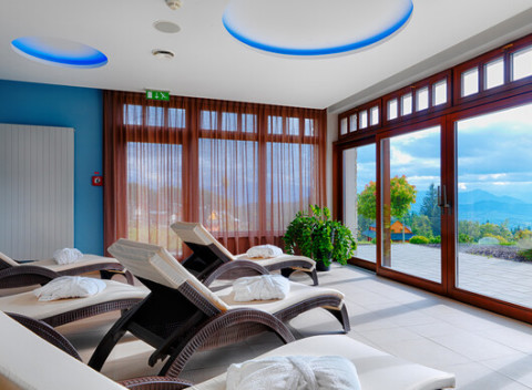 Hotel Green*** priamo pri nástupnej stanici lanovky SKI PARK Kubínska hoľa s wellness, polpenziou.