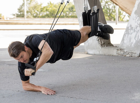Závesný posilňovací systém XUpTrainer® - celá posilňovňa v jednej premyslenej pomôcke.