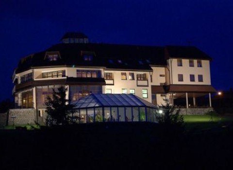 Užite si rodinný pobyt v hoteli Bellevue*** s romantickým výhľadom na historický Bardejov.