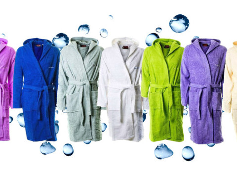 Kvalitné župany PIERRE CARDIN zo 100 % bavlny v darčekovom balení.