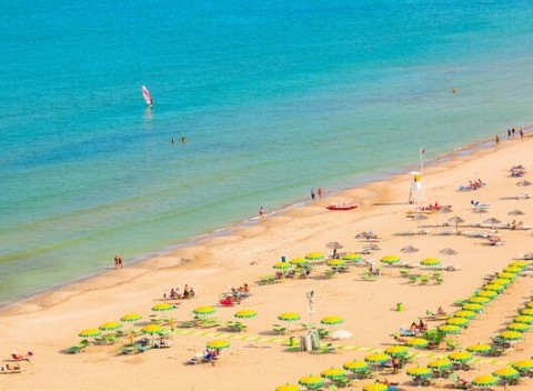 Dovolenka v Taliansku pri Rimini s ubytovaním a raňajkami v hoteli Kursaal (3 min. od pláže).