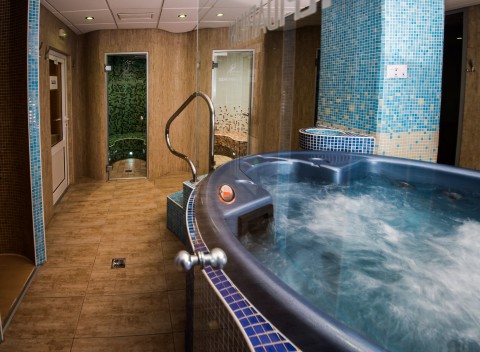 Beskydy: Hotel Odra *** s bohatým wellness, bazénom, až 8 liečebnými procedúrami a plnou penziou.