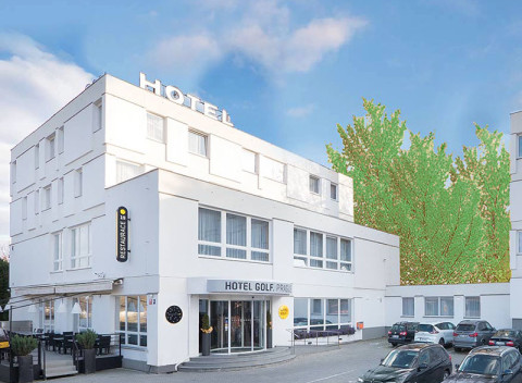 Praha v 4* hoteli neďaleko centra s wellness balíčkom či romantickou večerou a raňajkami.