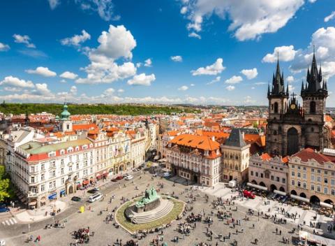 Vyberte sa na potulky krásnou Prahou. Dovolenka s ubytovaním v 4* hoteli s raňajkami a možnosťou plavby historickým centrom.